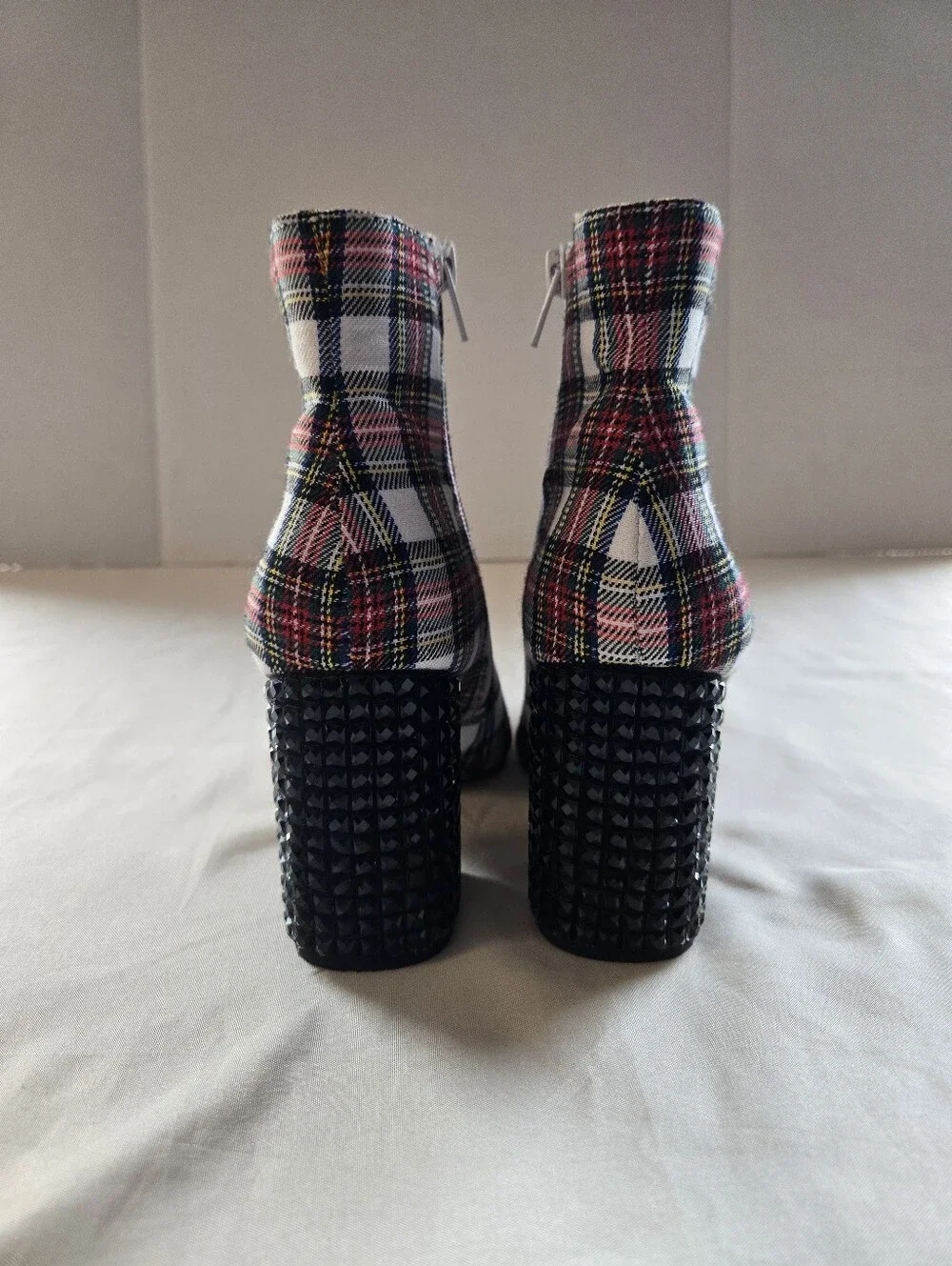 Betsey Johnson Women's Kassie Plaid Block Heel Ankle Bootie Size 5